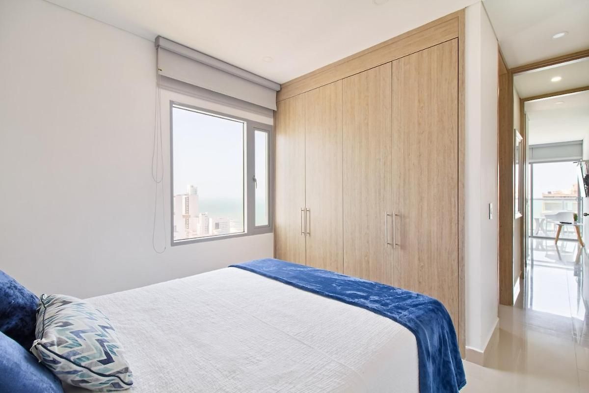 Fully Furnished Apartment, Floor 33, With Sea View