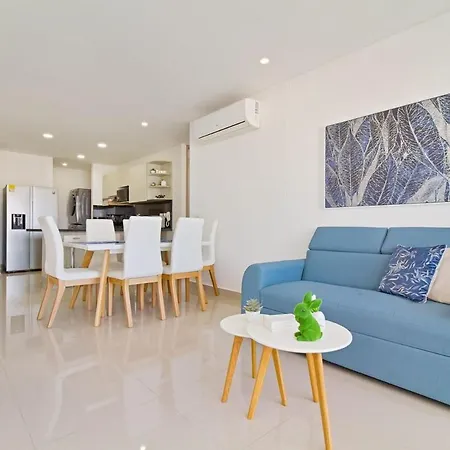 Fully Furnished Apartment, Floor 33, With Sea View